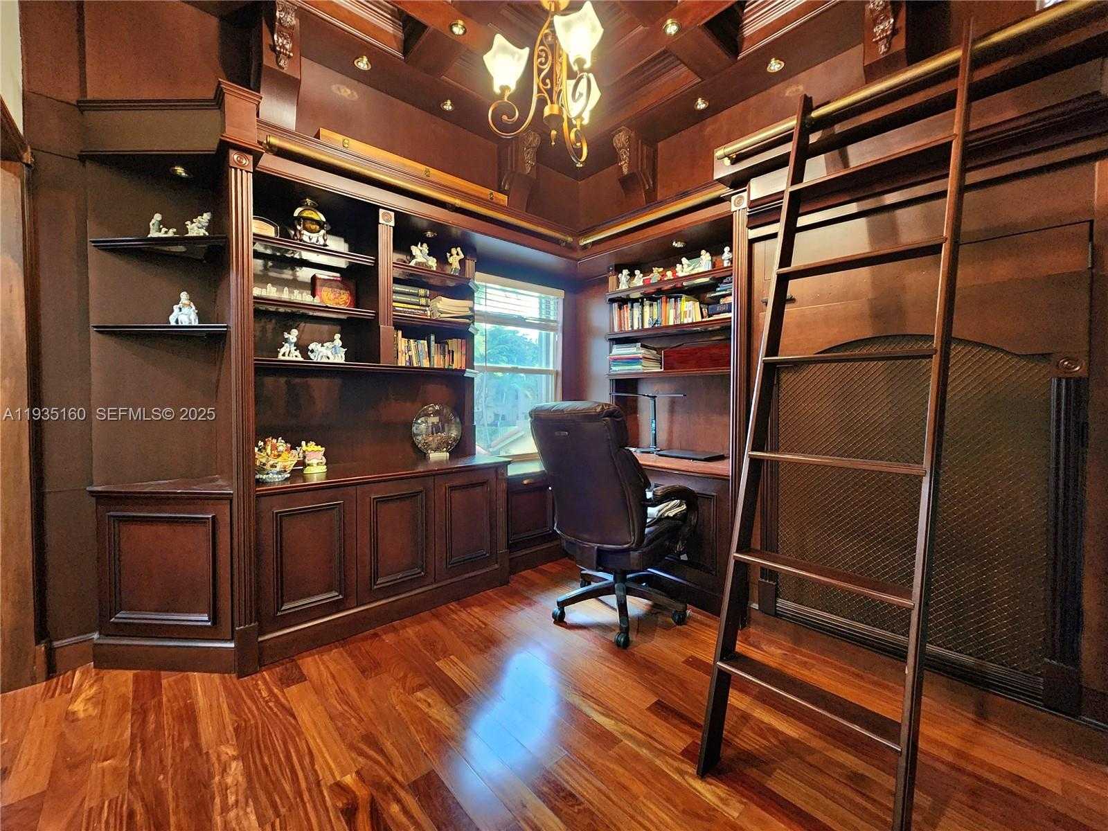 Small Image of 21028 NORTH EAST 34TH CT #21028, Aventura Number 21