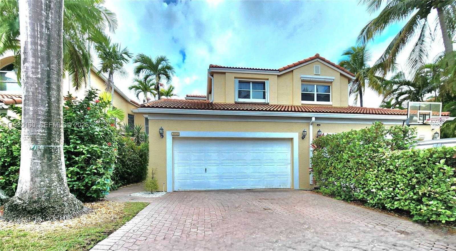 Small Image of 21028 NORTH EAST 34TH CT #21028, Aventura Number 3
