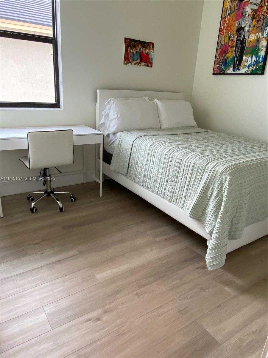 Small Image of 15822 NORTH WEST 91ST AVE, Miami Lakes Number 6