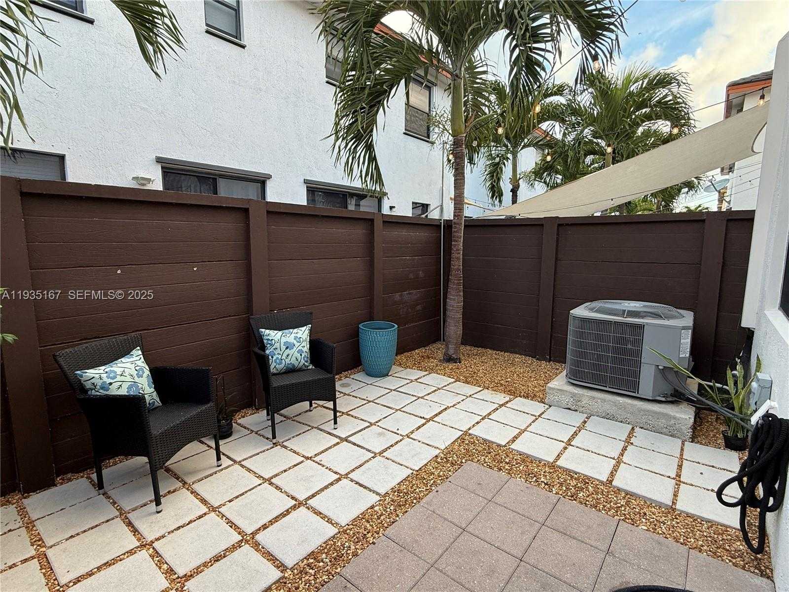 Small Image of 15822 NORTH WEST 91ST AVE, Miami Lakes Number 8