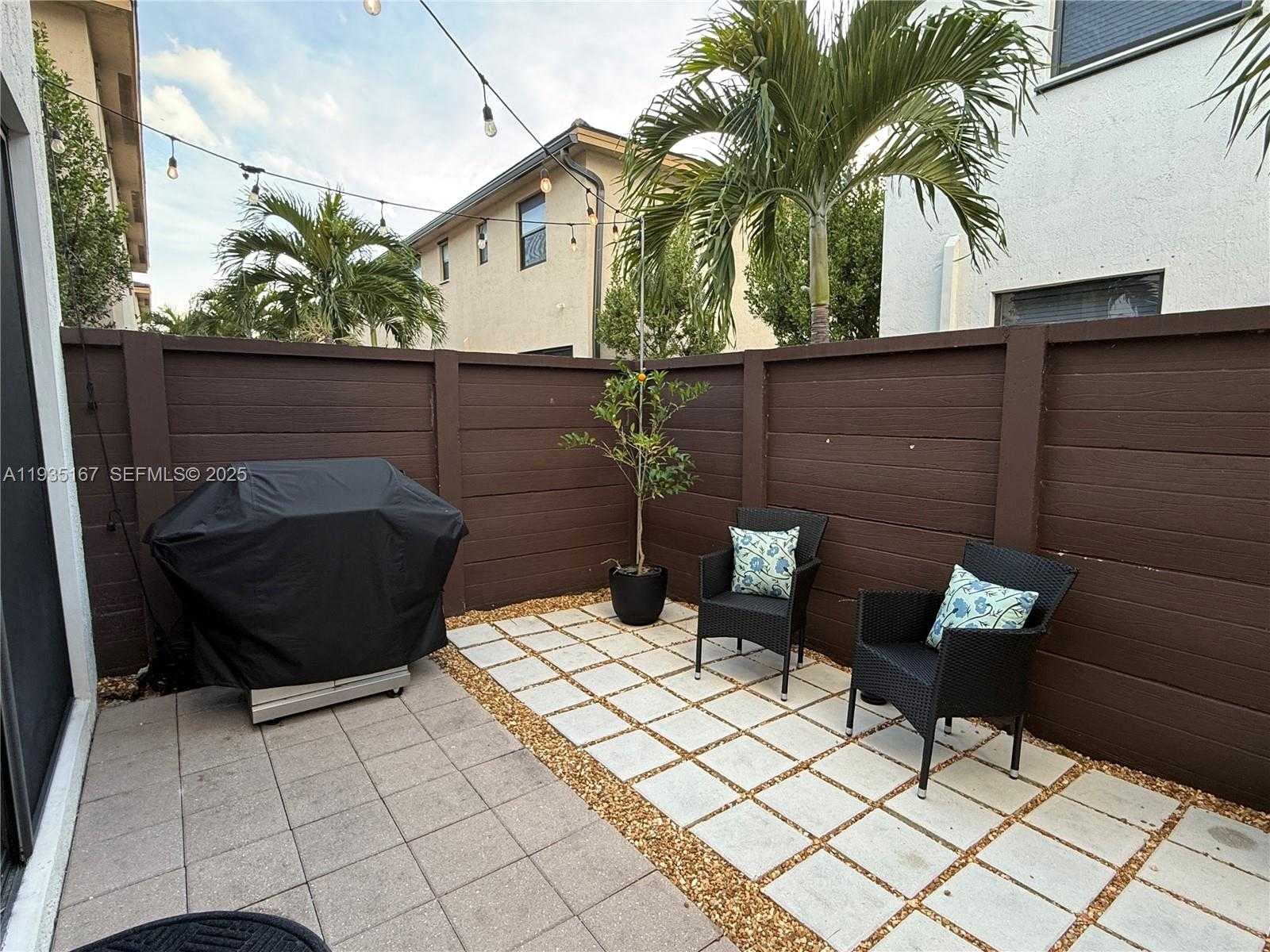 Small Image of 15822 NORTH WEST 91ST AVE, Miami Lakes Number 9