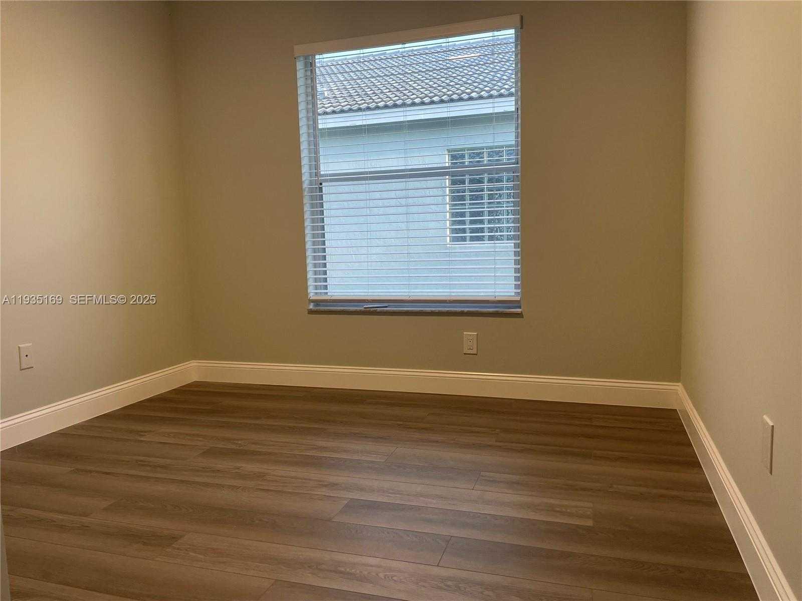 Small Image of 1775 NORTH WEST 166TH AVE, Pembroke Pines Number 10