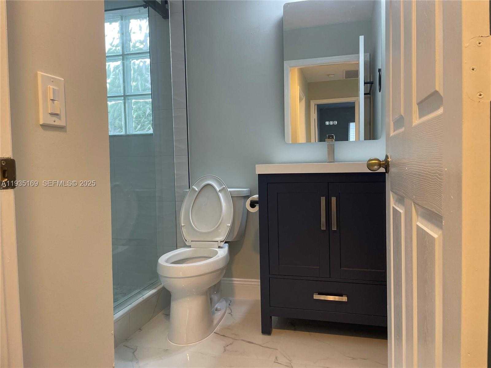 Small Image of 1775 NORTH WEST 166TH AVE, Pembroke Pines Number 11