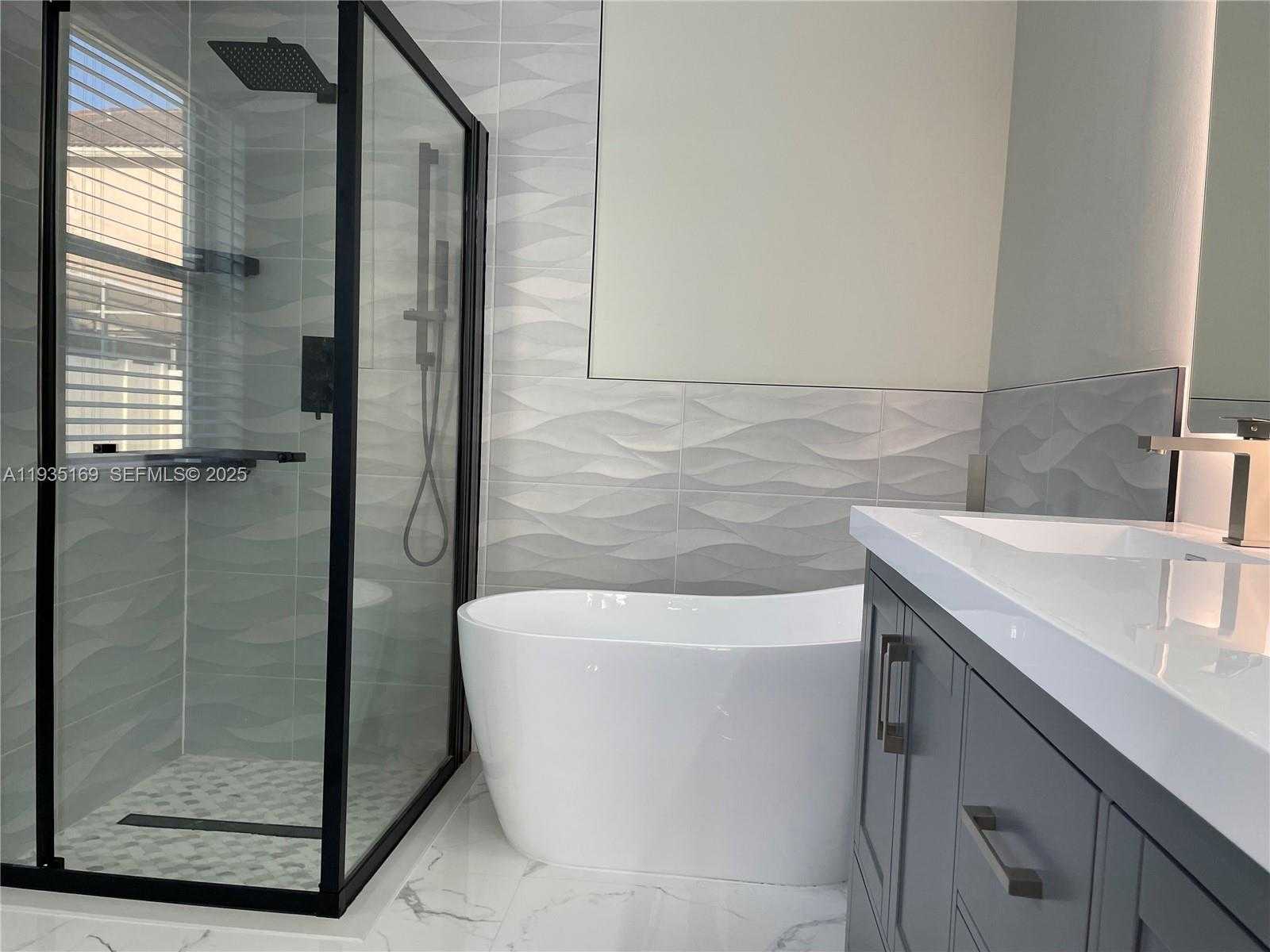 Small Image of 1775 NORTH WEST 166TH AVE, Pembroke Pines Number 8