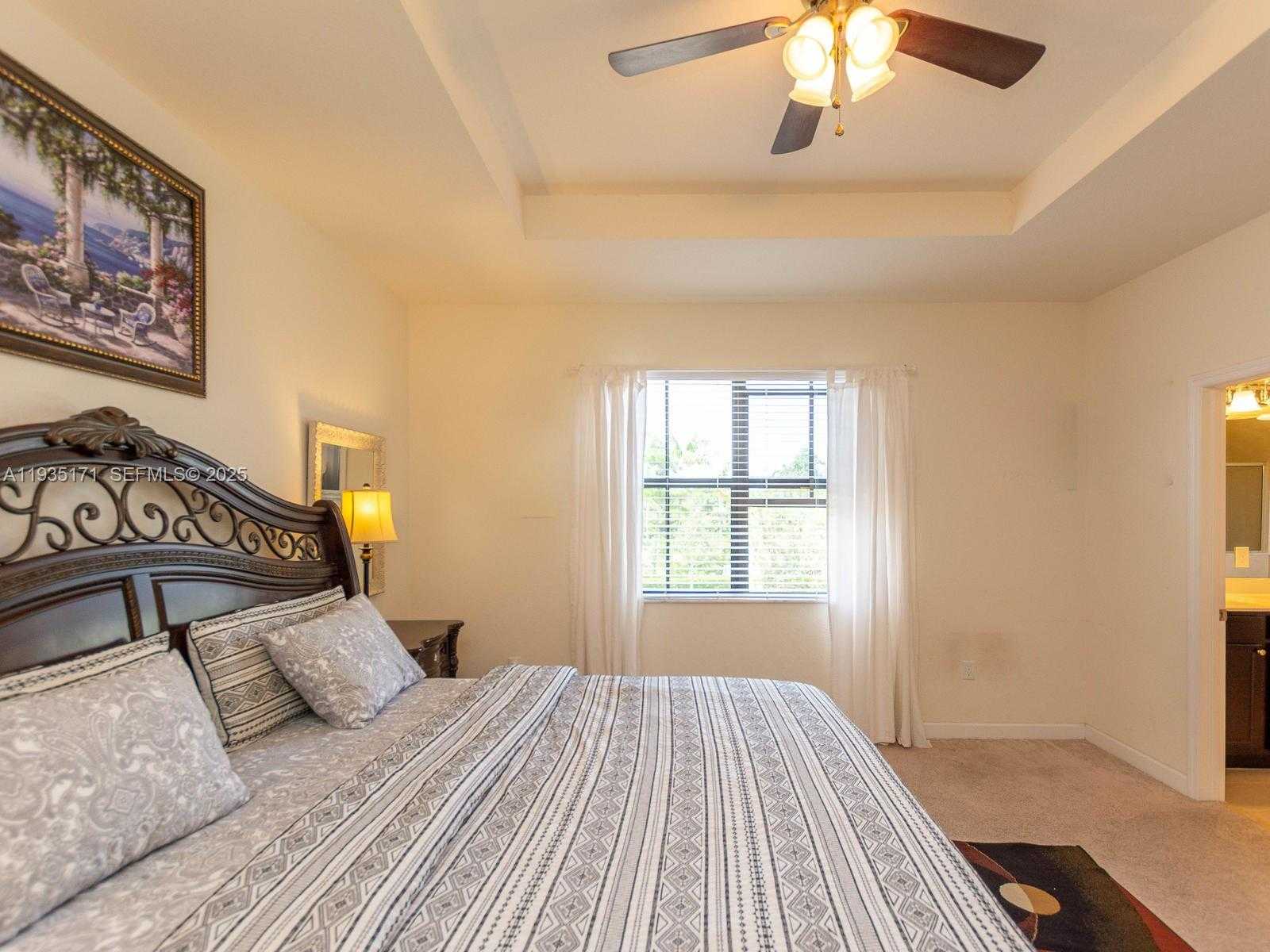 Small Image of 12320 SOUTH VILLAGE CIR #12320, Davie Number 17