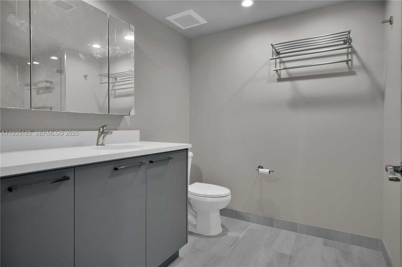 Small Image of 1150 101ST ST #503, Bay Harbor Islands Number 10