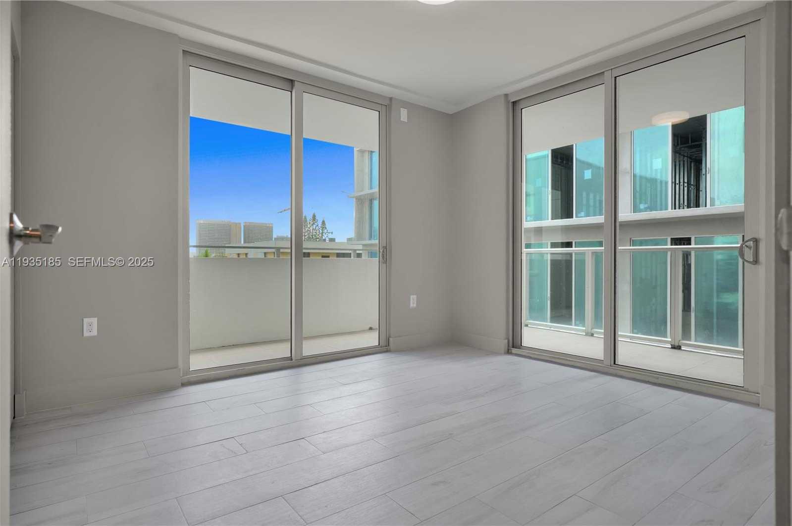 Small Image of 1150 101ST ST #503, Bay Harbor Islands Number 12