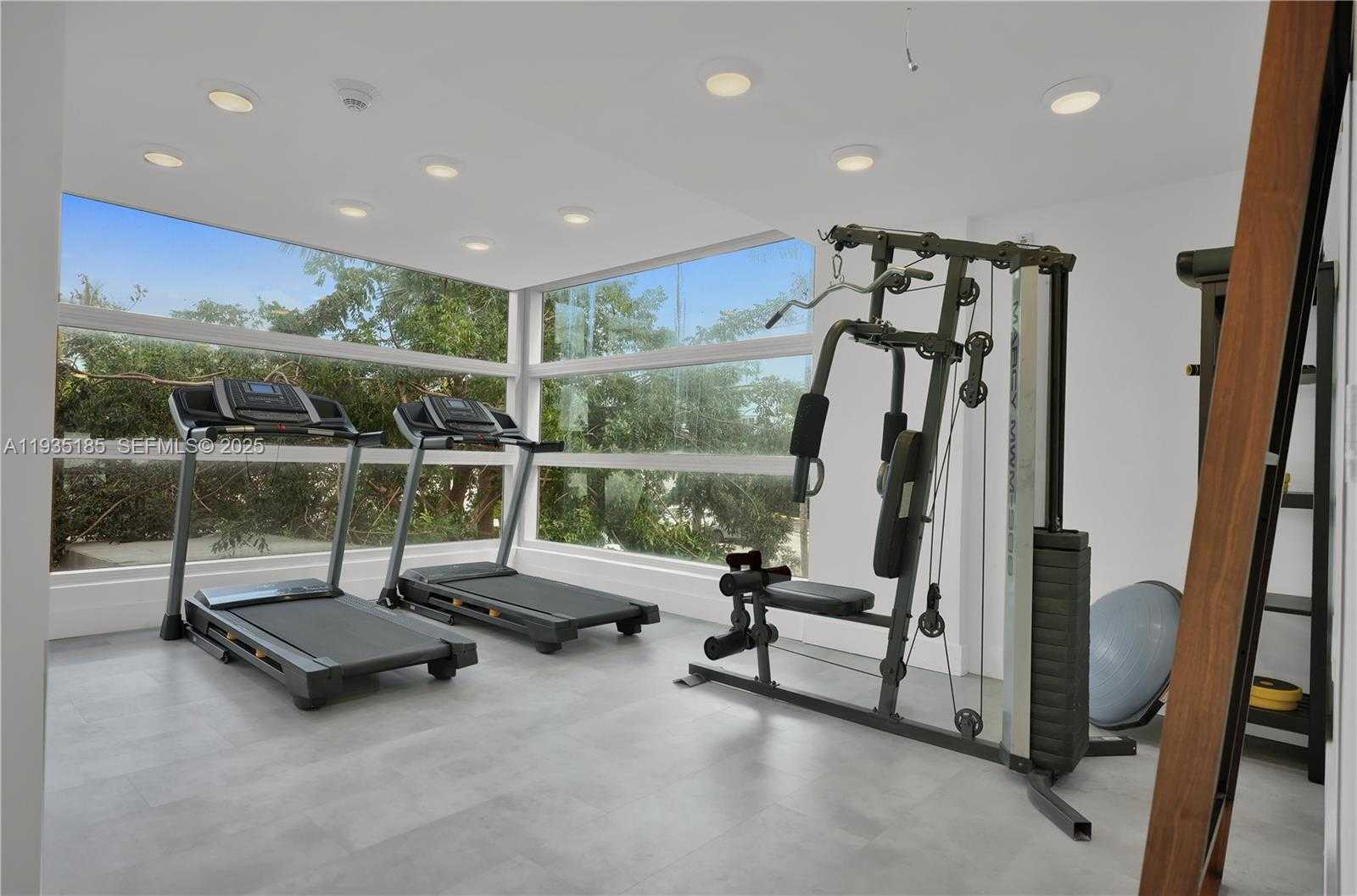 Small Image of 1150 101ST ST #503, Bay Harbor Islands Number 20