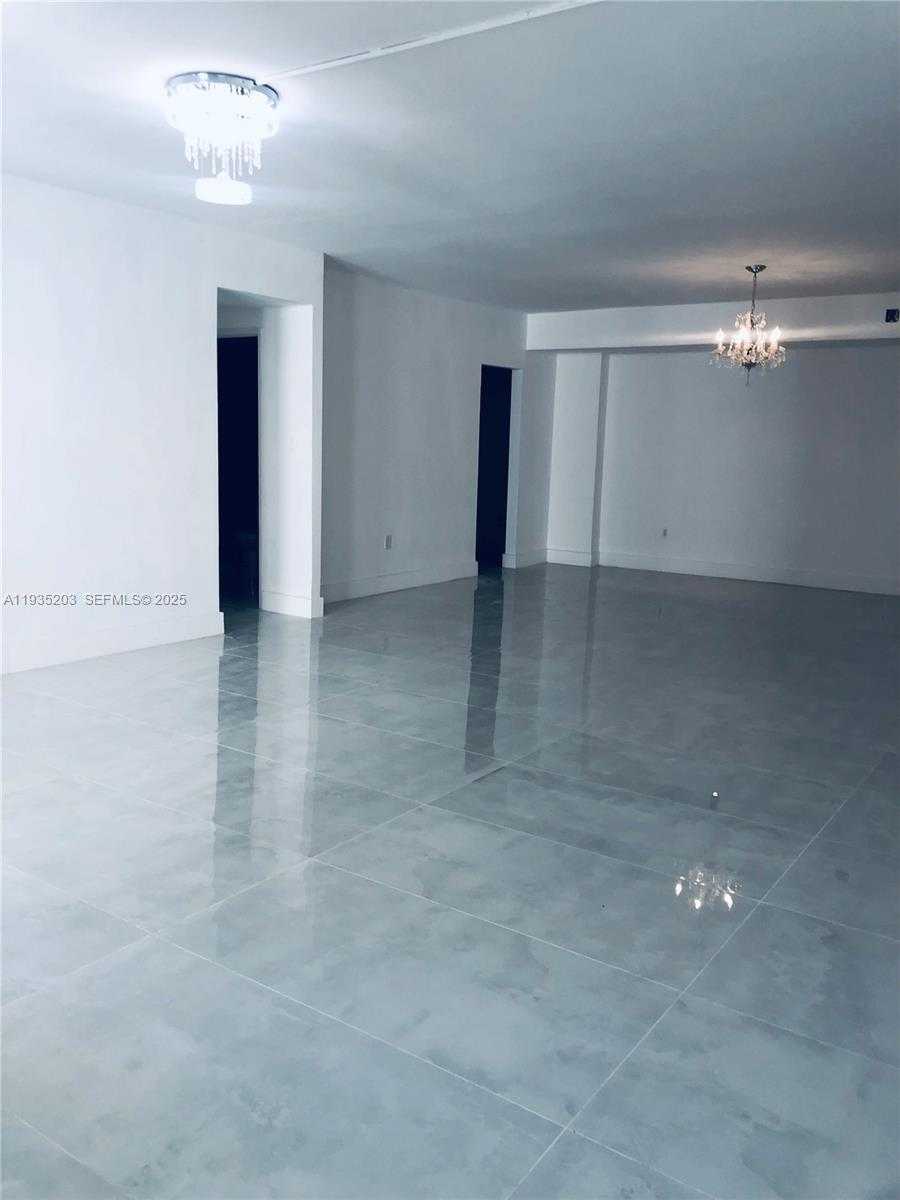 Small Image of 10185 COLLINS AVE #616, Bal Harbour Number 6