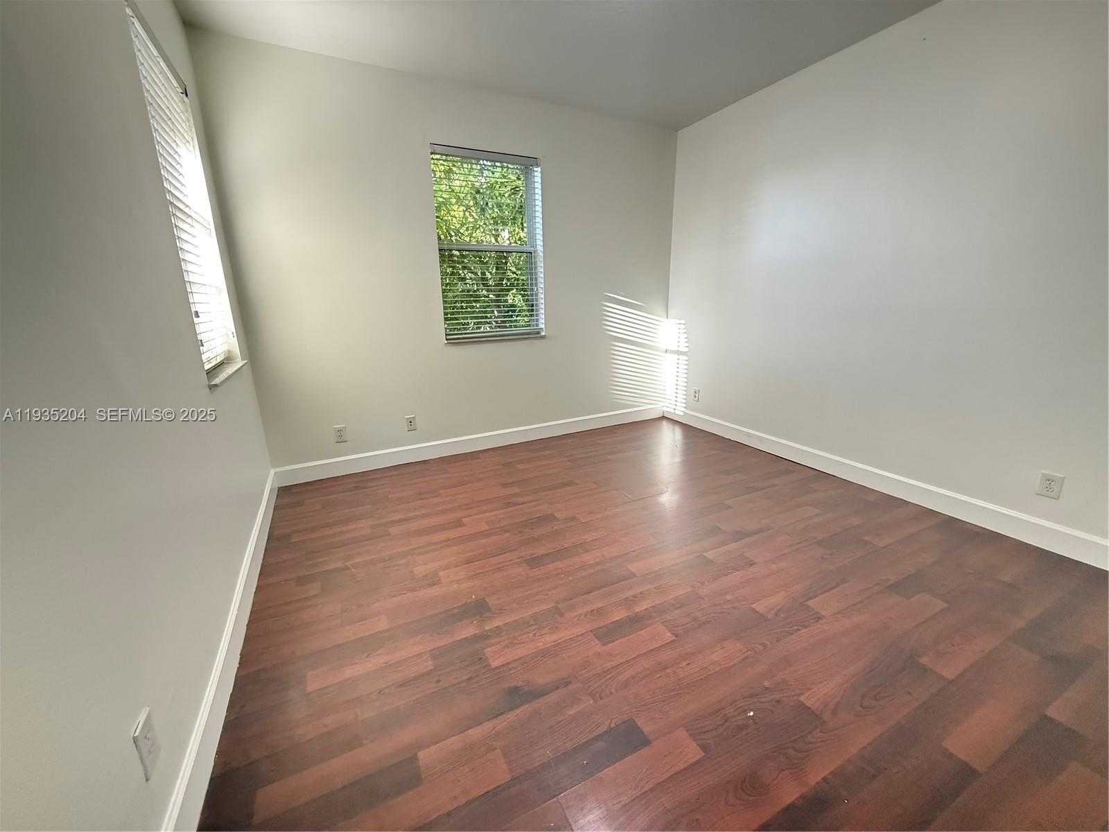 Small Image of 5081 SOUTH WEST 136TH TER, Miramar Number 15