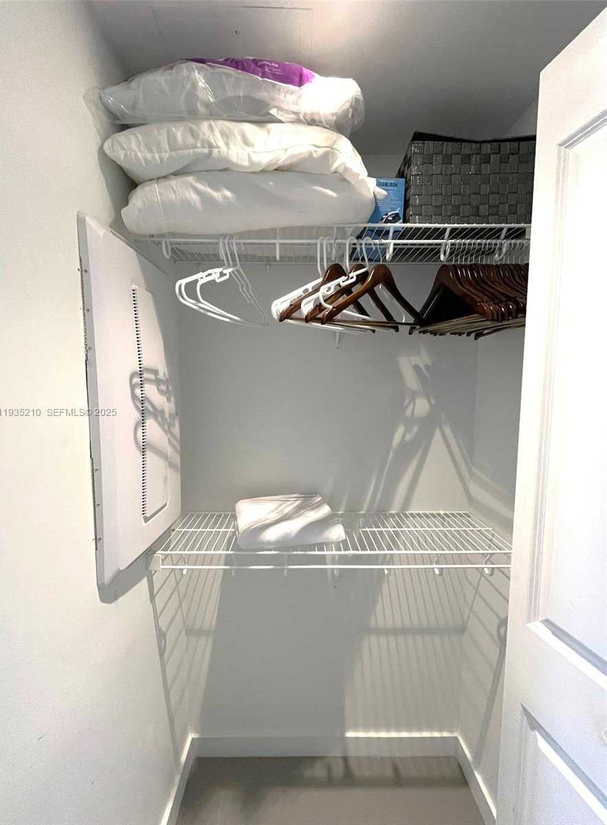 Small Image of 1600 NORTH EAST 1ST AVE #3606, Miami Number 14