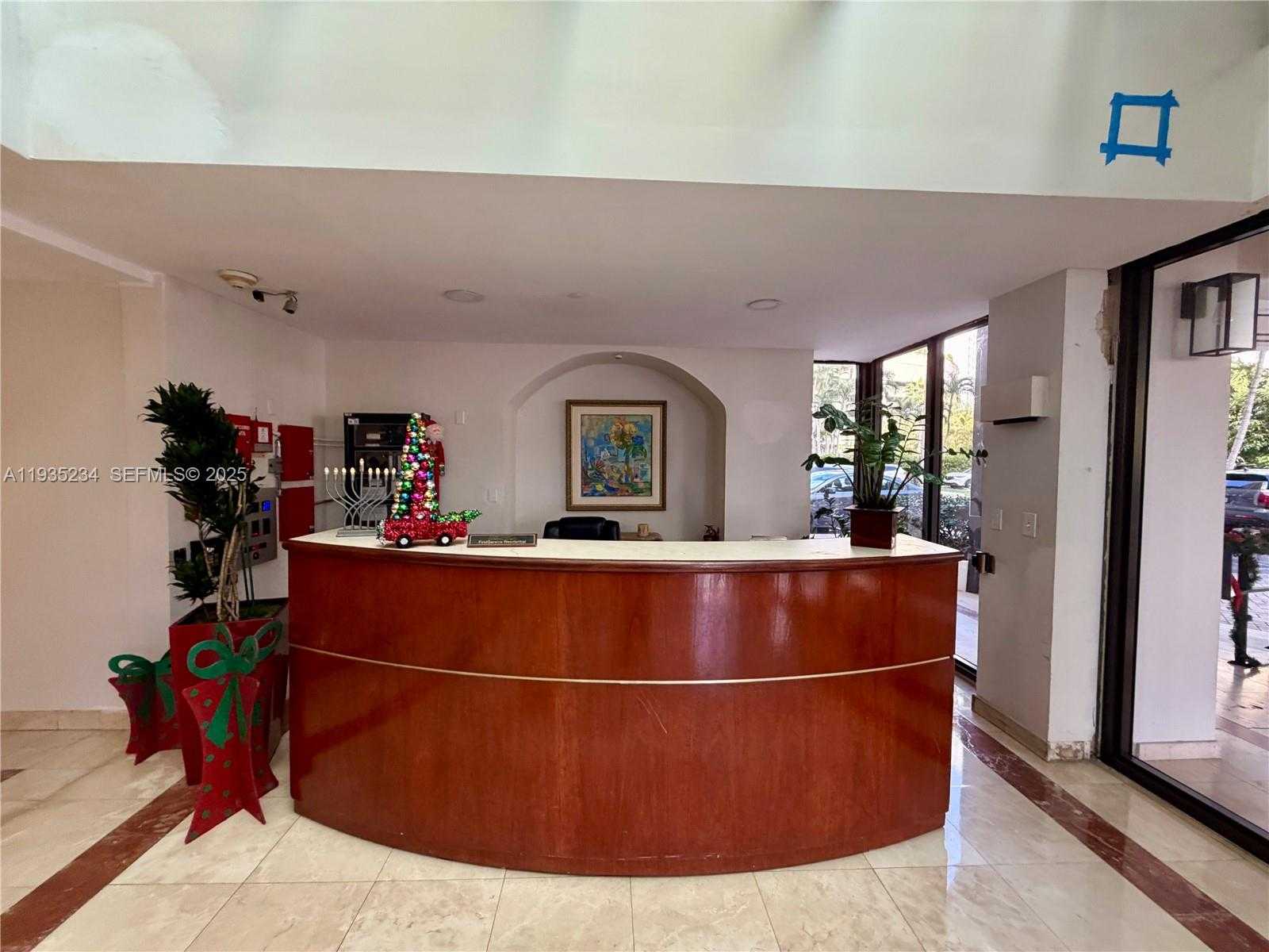 Small Image of 1450 BRICKELL BAY DR #907, Miami Number 36