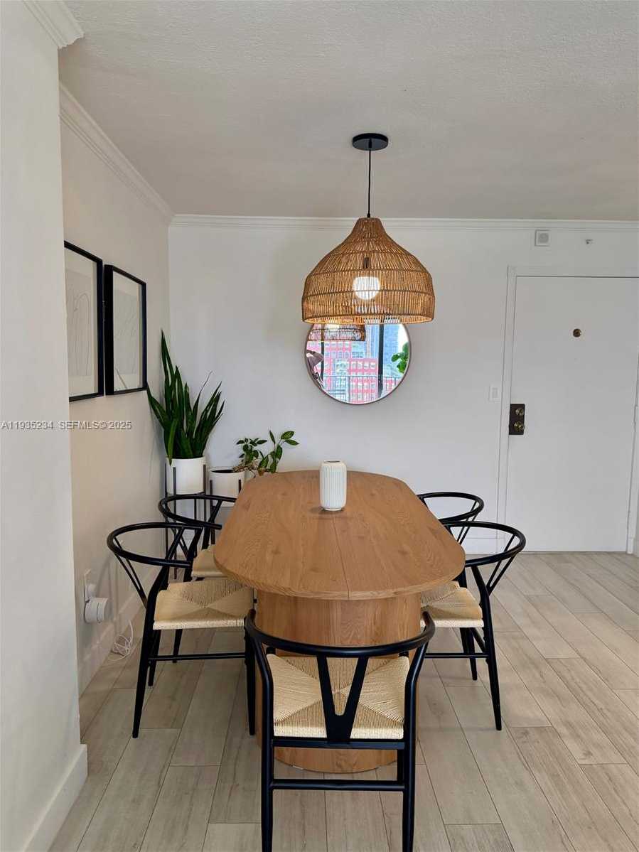 Small Image of 1450 BRICKELL BAY DR #907, Miami Number 6