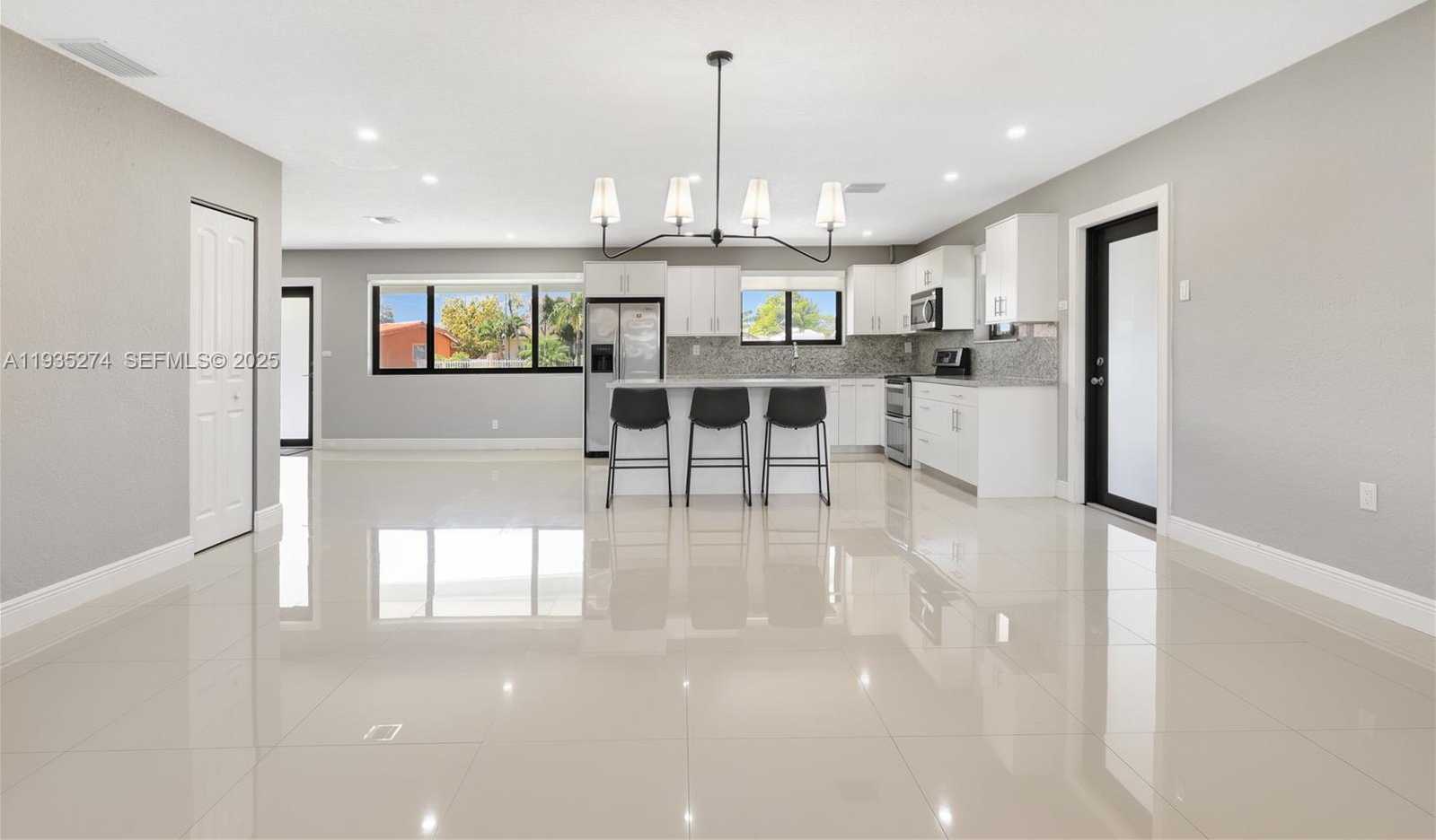 Small Image of 4165 WEST 5TH LN, Hialeah Number 10