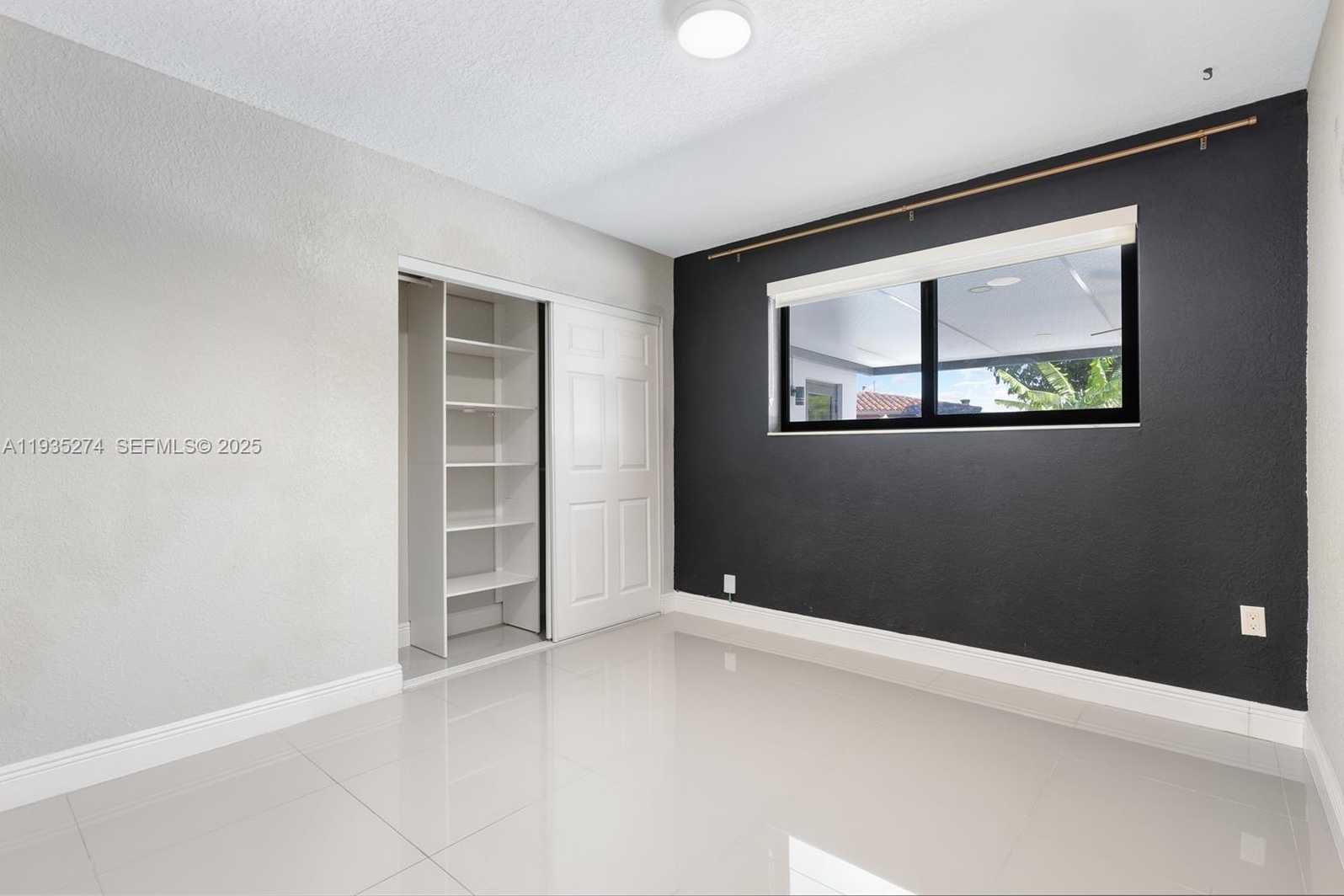 Small Image of 4165 WEST 5TH LN, Hialeah Number 15