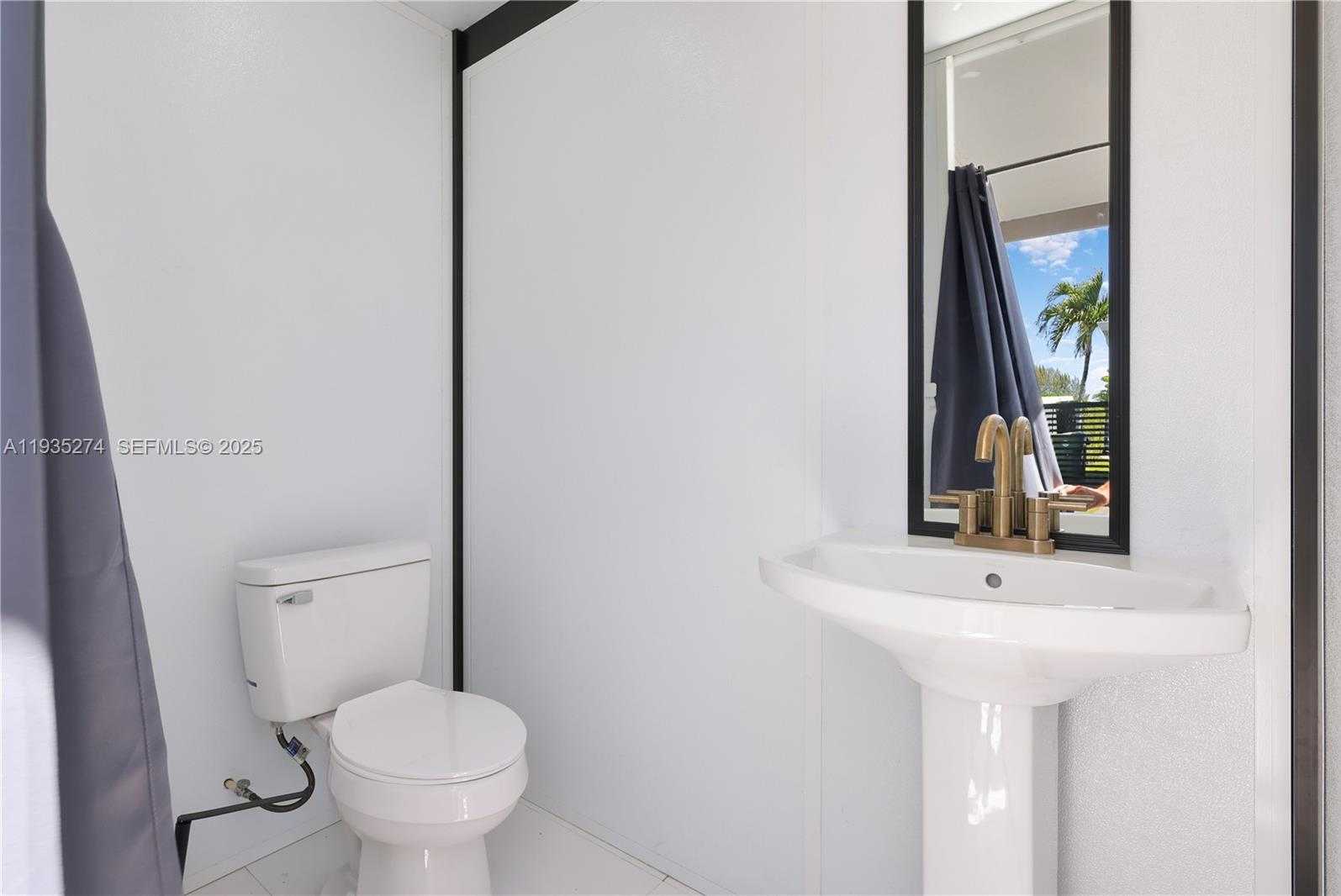 Small Image of 4165 WEST 5TH LN, Hialeah Number 22