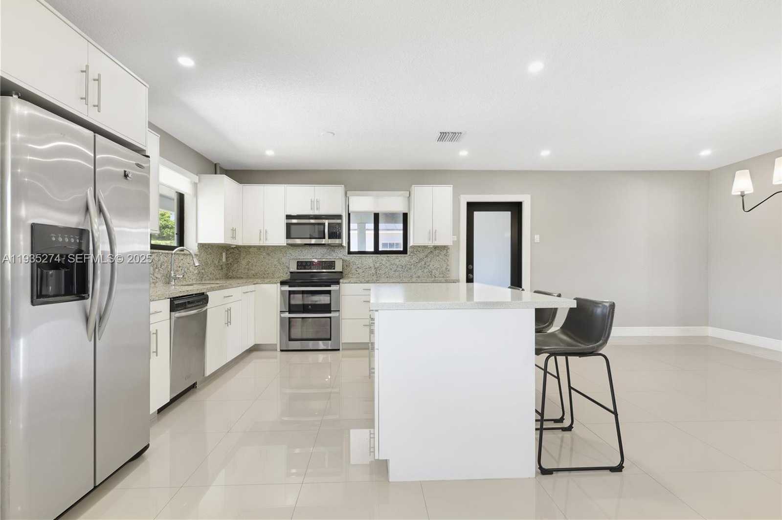 Small Image of 4165 WEST 5TH LN, Hialeah Number 5