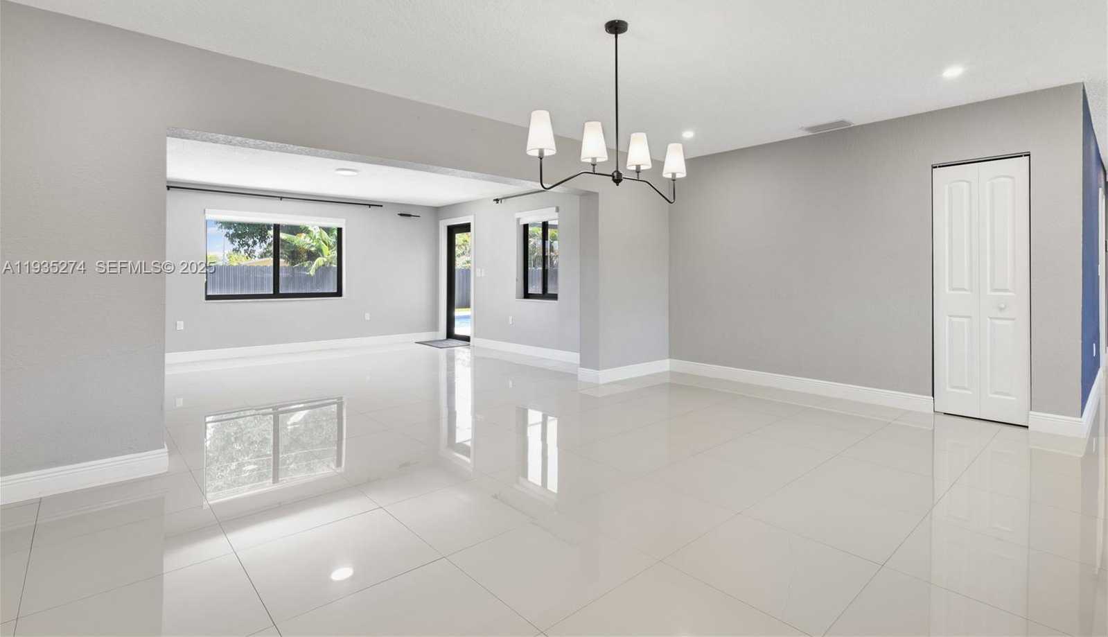 Small Image of 4165 WEST 5TH LN, Hialeah Number 7