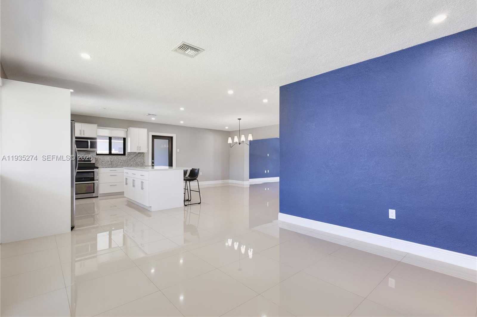 Small Image of 4165 WEST 5TH LN, Hialeah Number 9