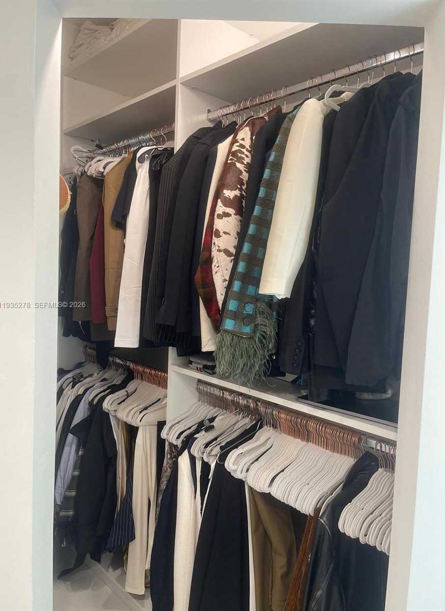 Imagen de Pequeño Objeto