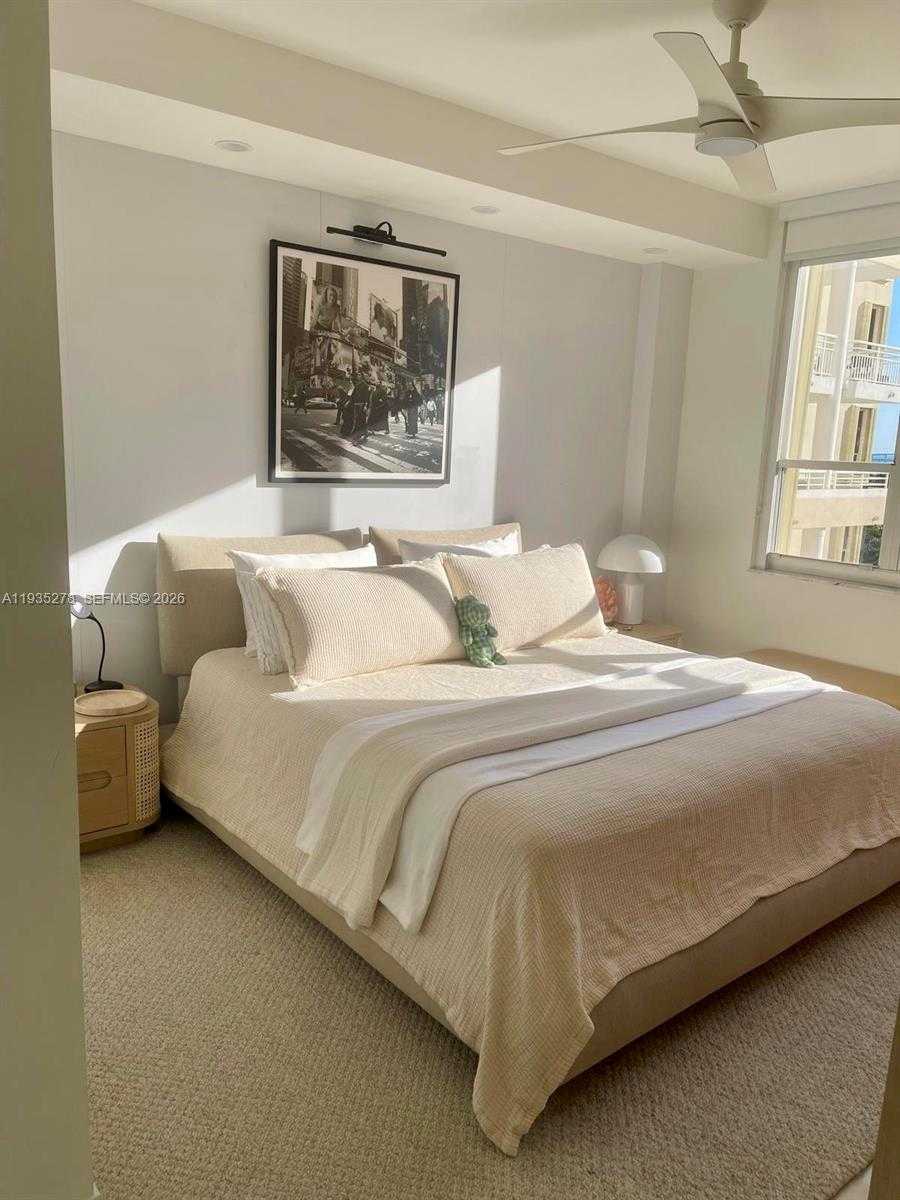 Imagen de Pequeño Objeto