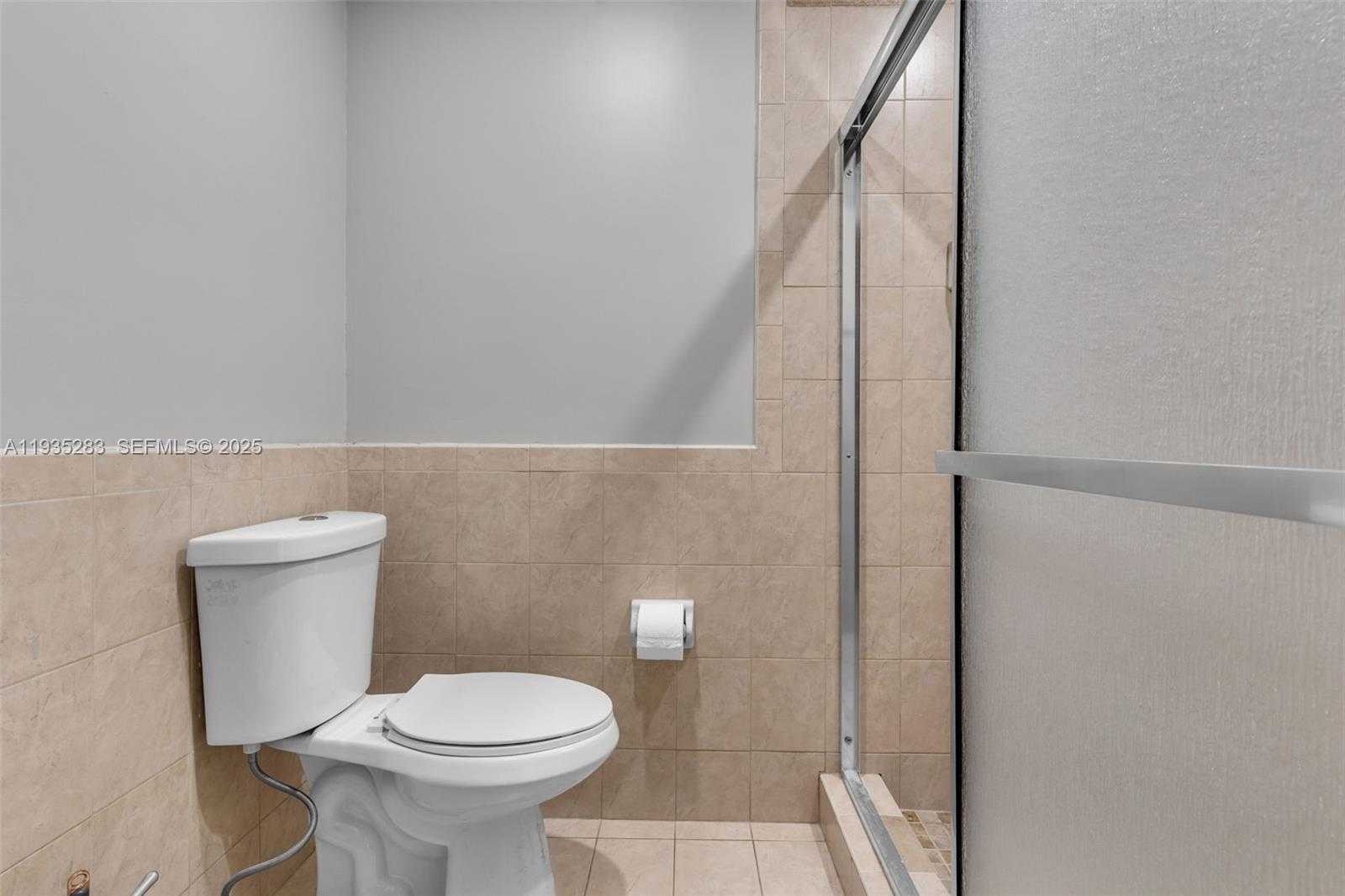 Small Image of 13755 SOUTH WEST 23RD TER, Miami Number 20