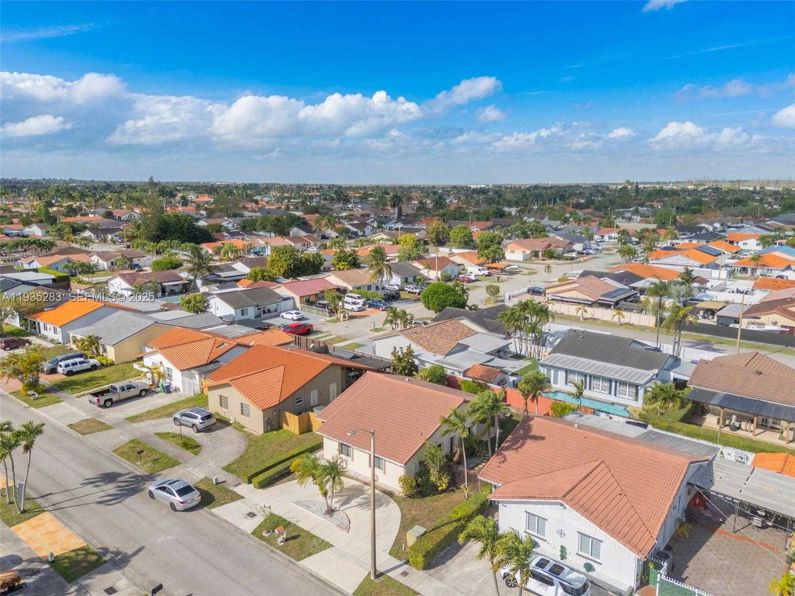 Small Image of 13755 SOUTH WEST 23RD TER, Miami Number 30