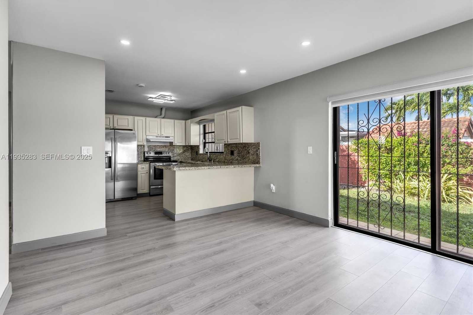 Small Image of 13755 SOUTH WEST 23RD TER, Miami Number 9