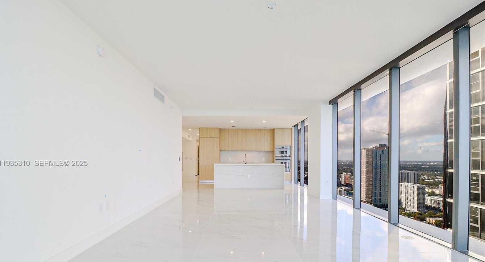 Small Image of 700 NORTH EAST 24 ST #4201, Miami Number 16