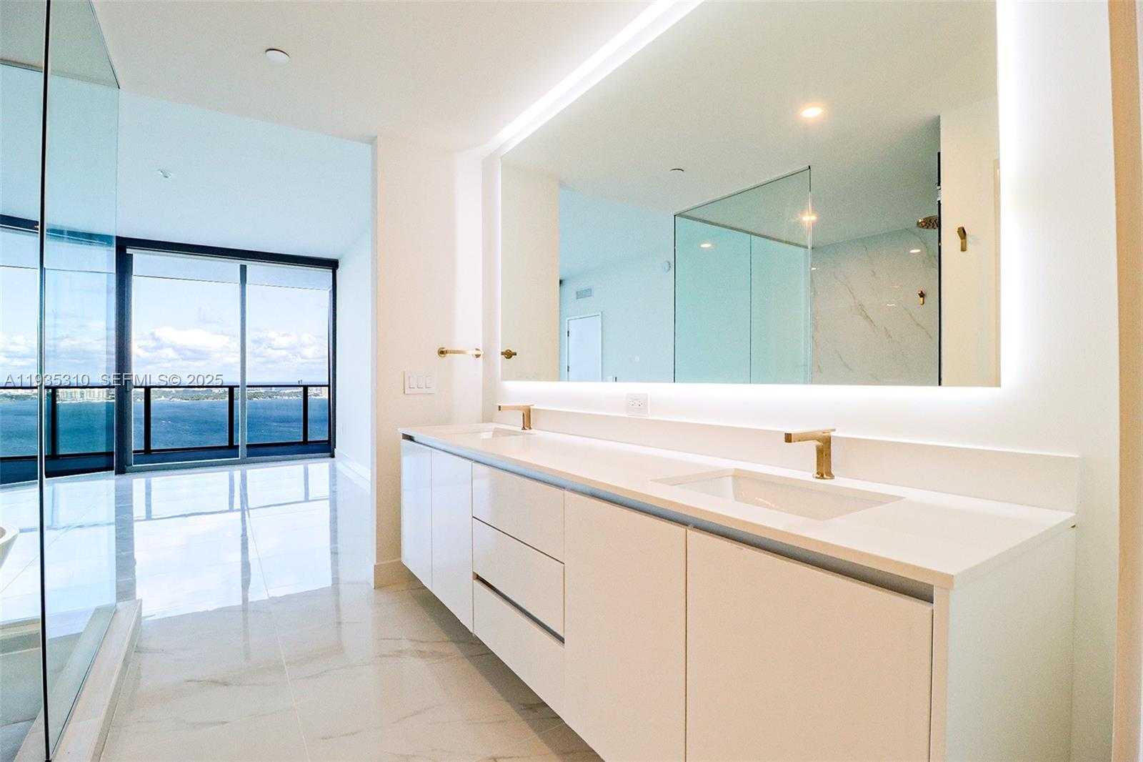 Small Image of 700 NORTH EAST 24 ST #4201, Miami Number 26