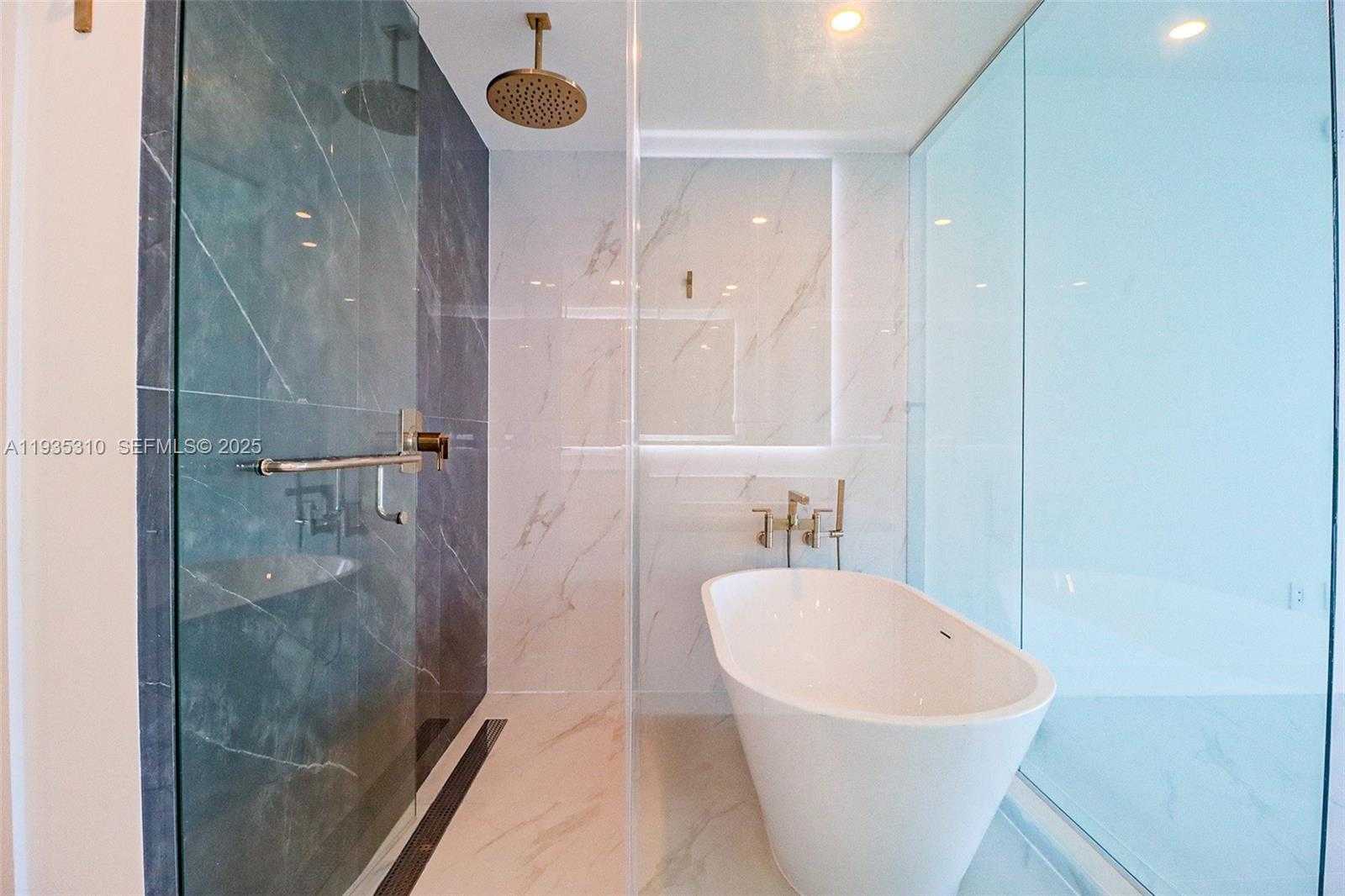 Small Image of 700 NORTH EAST 24 ST #4201, Miami Number 29