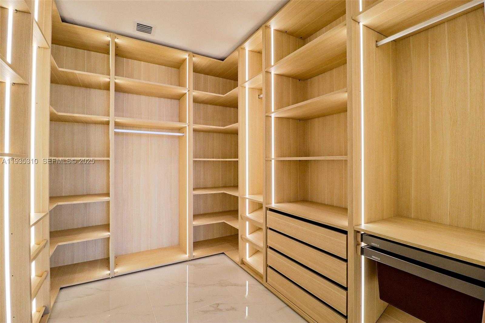 Small Image of 700 NORTH EAST 24 ST #4201, Miami Number 35