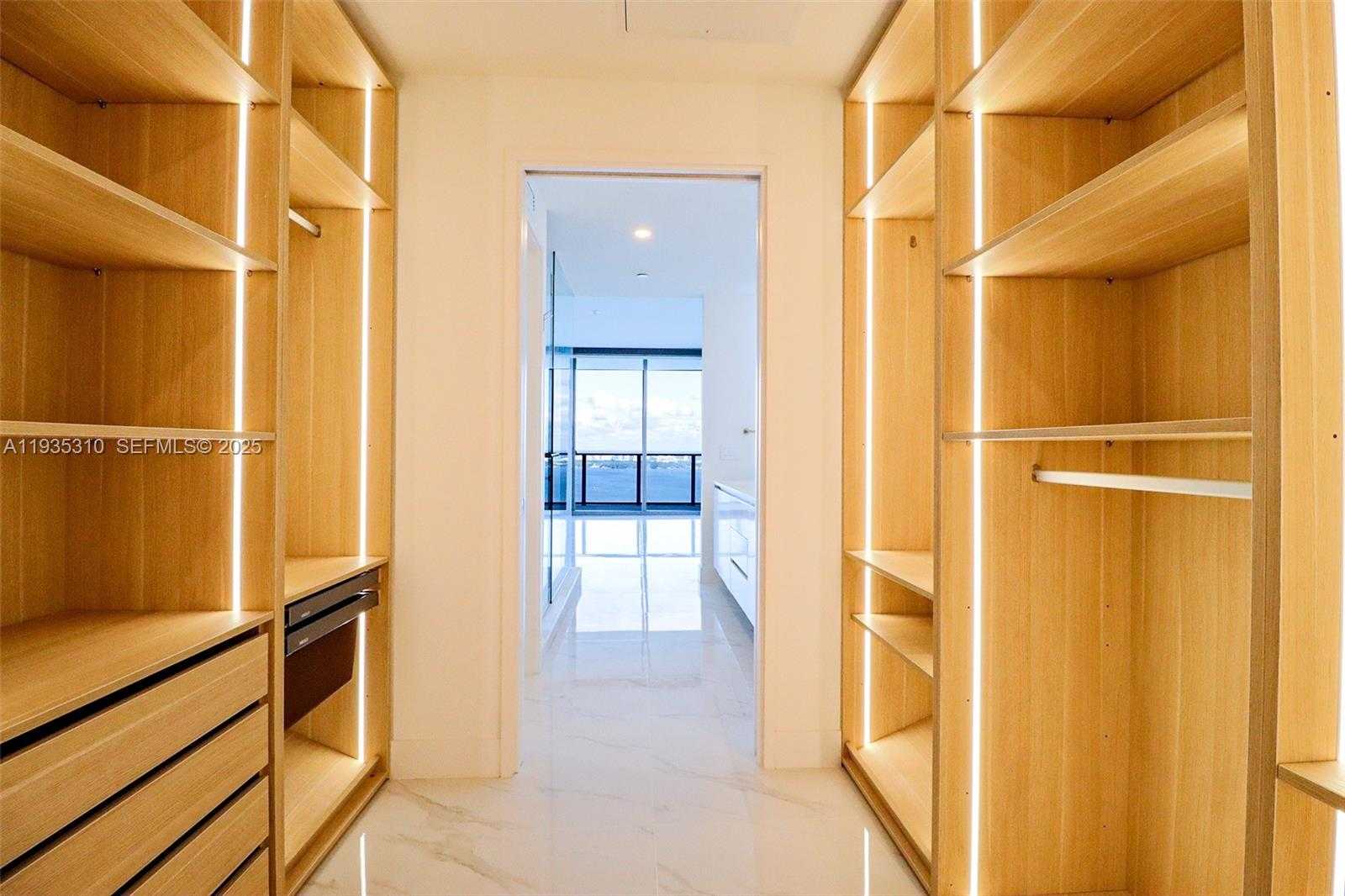 Small Image of 700 NORTH EAST 24 ST #4201, Miami Number 37