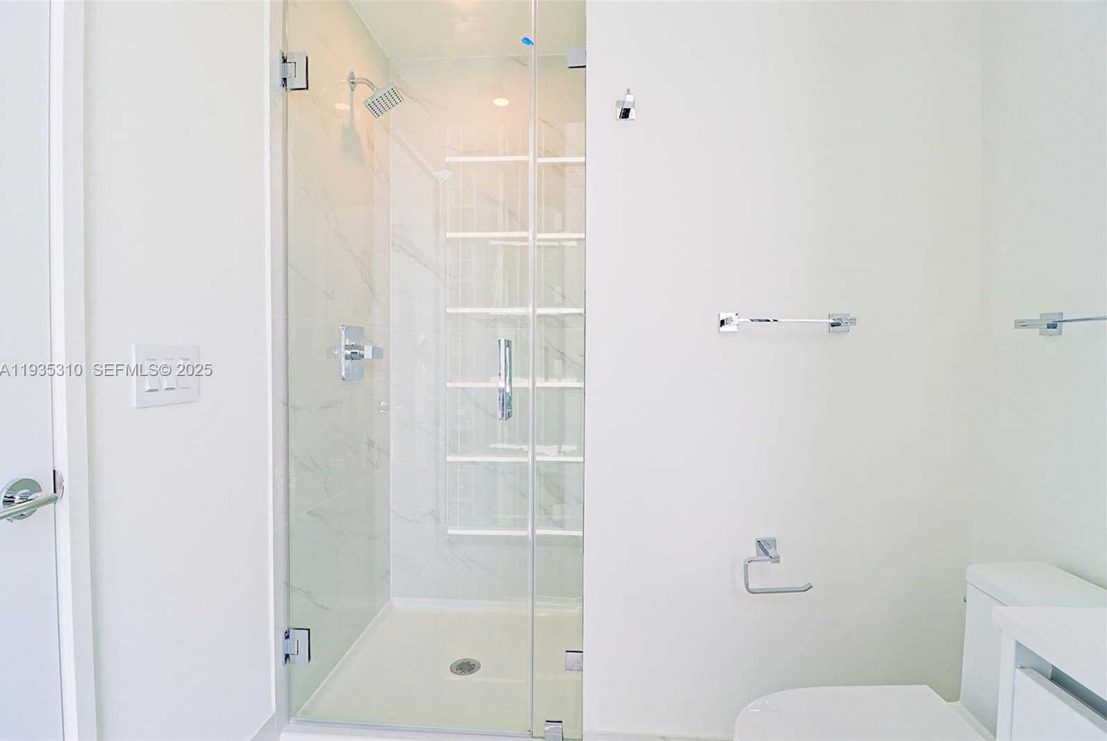 Small Image of 700 NORTH EAST 24 ST #4201, Miami Number 49