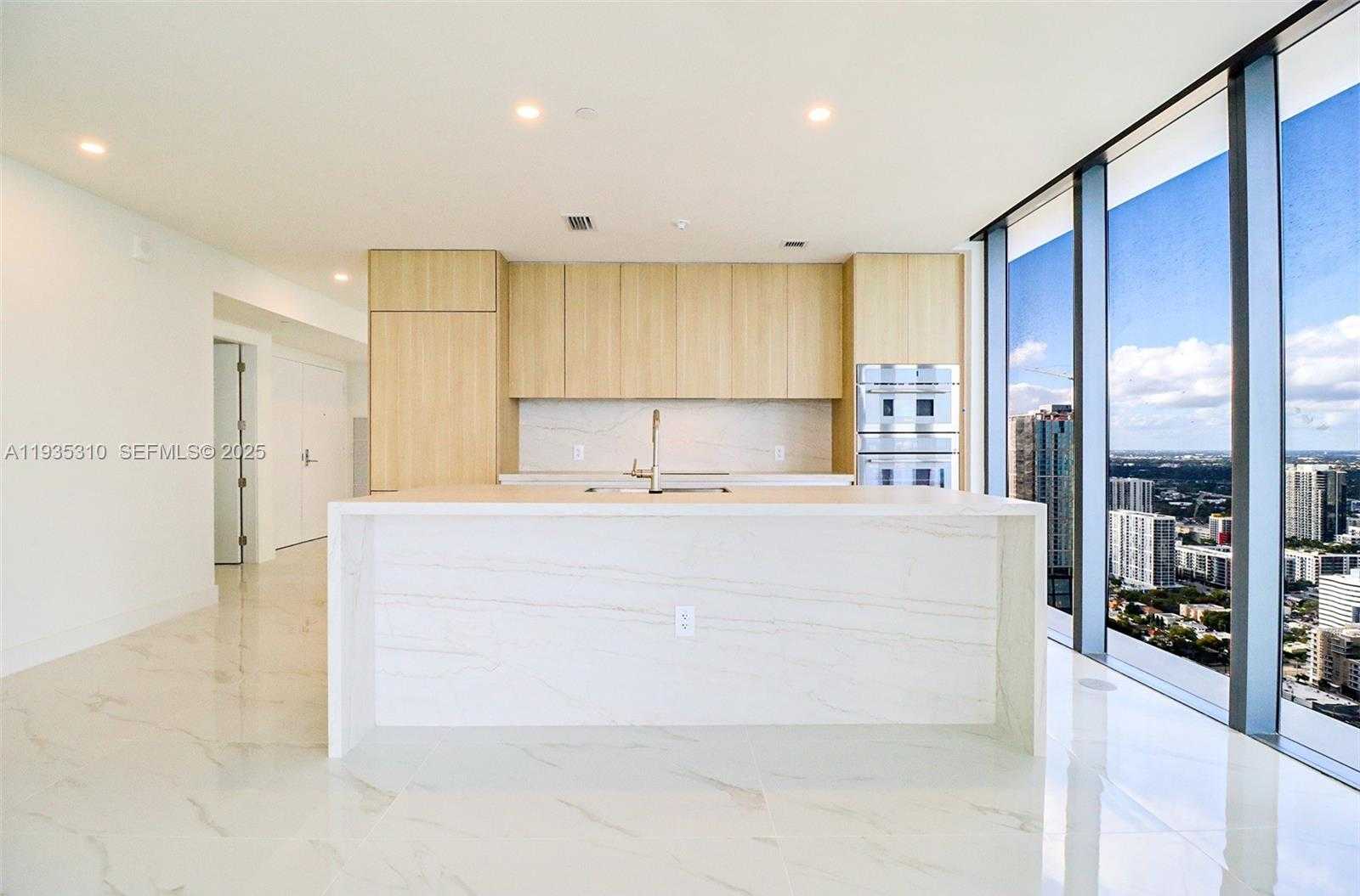 Small Image of 700 NORTH EAST 24 ST #4201, Miami Number 5