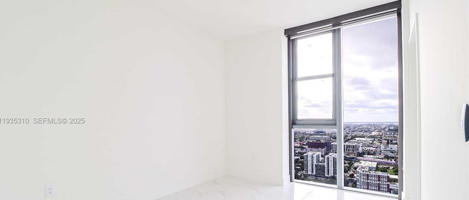 Small Image of 700 NORTH EAST 24 ST #4201, Miami Number 58