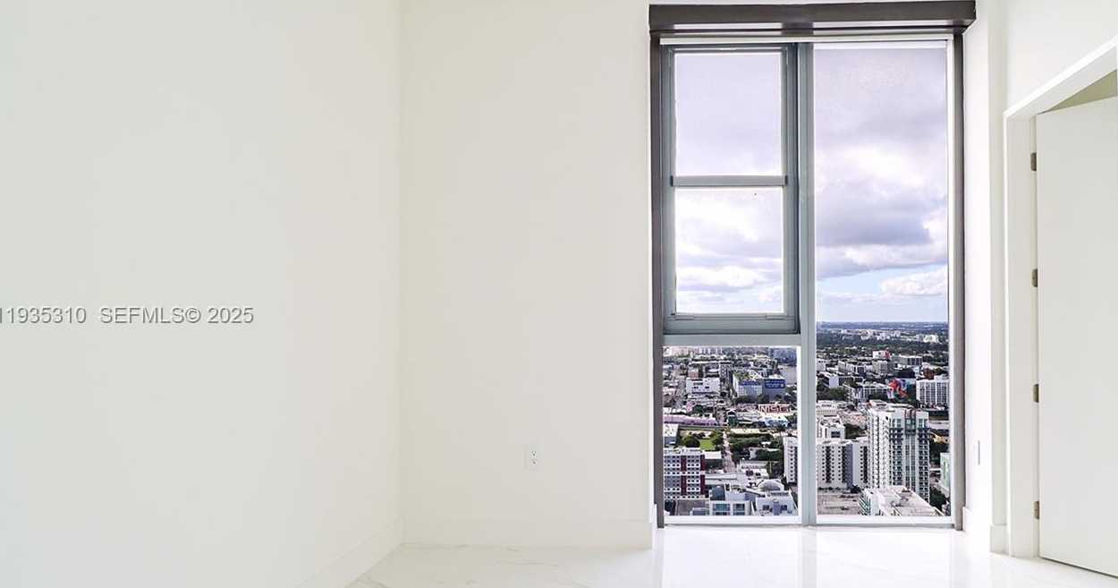 Small Image of 700 NORTH EAST 24 ST #4201, Miami Number 59