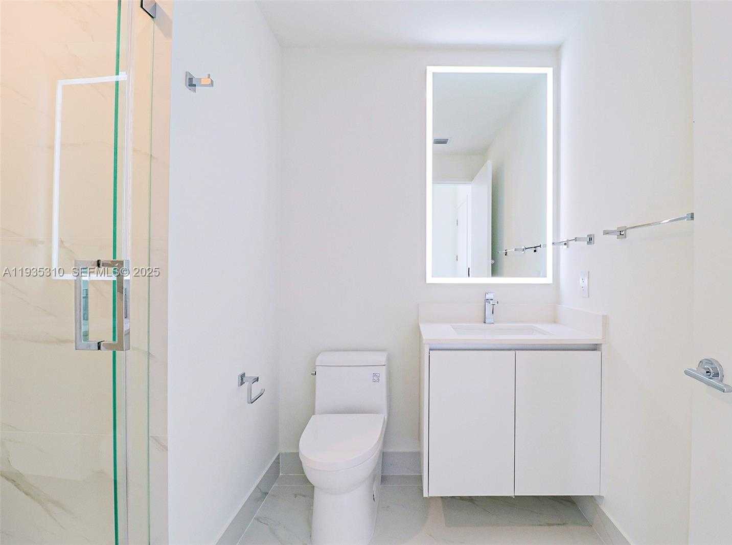 Small Image of 700 NORTH EAST 24 ST #4201, Miami Number 67