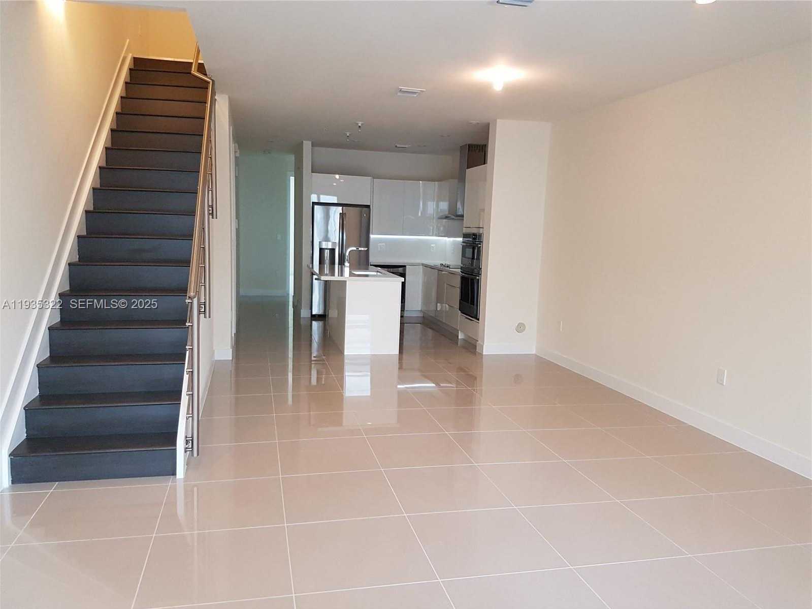 Small Image of 10245 NORTH WEST 63RD TER #209, Doral Number 2