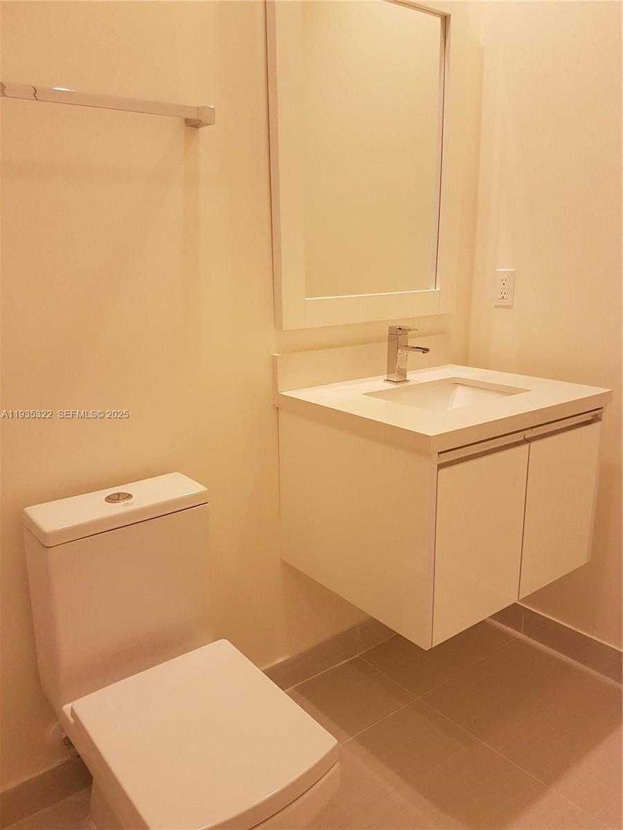 Small Image of 10245 NORTH WEST 63RD TER #209, Doral Number 21