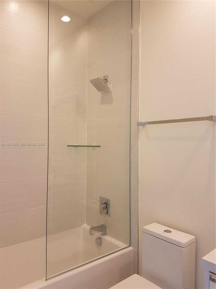 Small Image of 10245 NORTH WEST 63RD TER #209, Doral Number 22