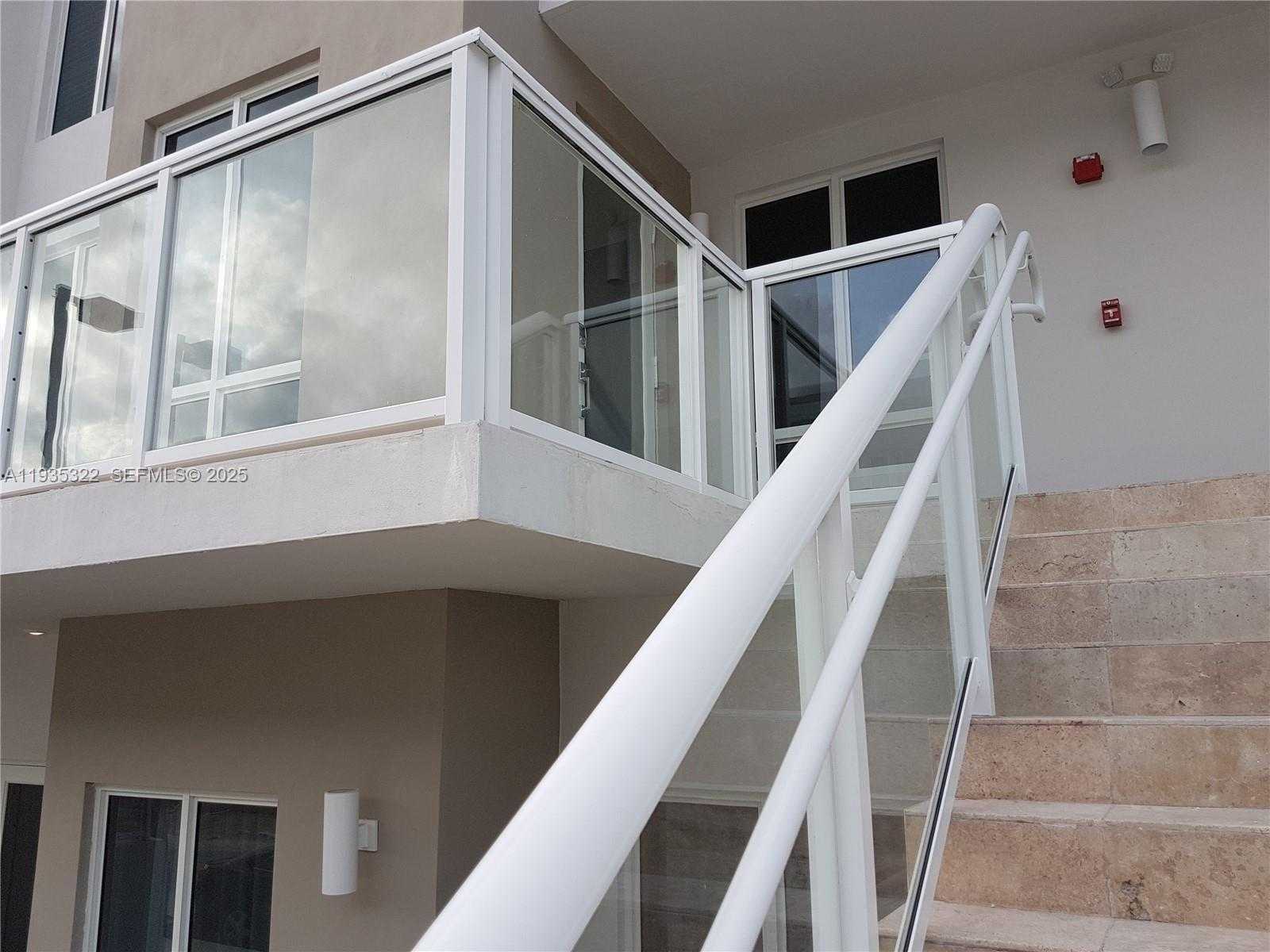 Small Image of 10245 NORTH WEST 63RD TER #209, Doral Number 26