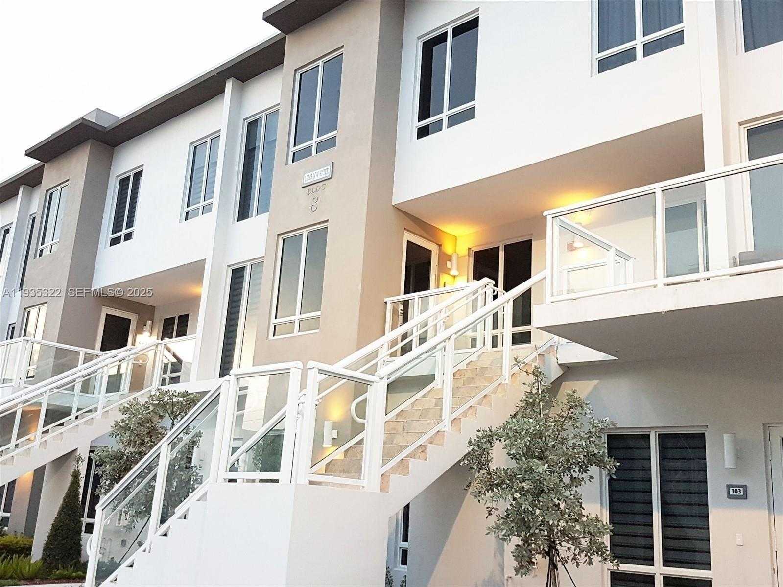 Small Image of 10245 NORTH WEST 63RD TER #209, Doral Number 27