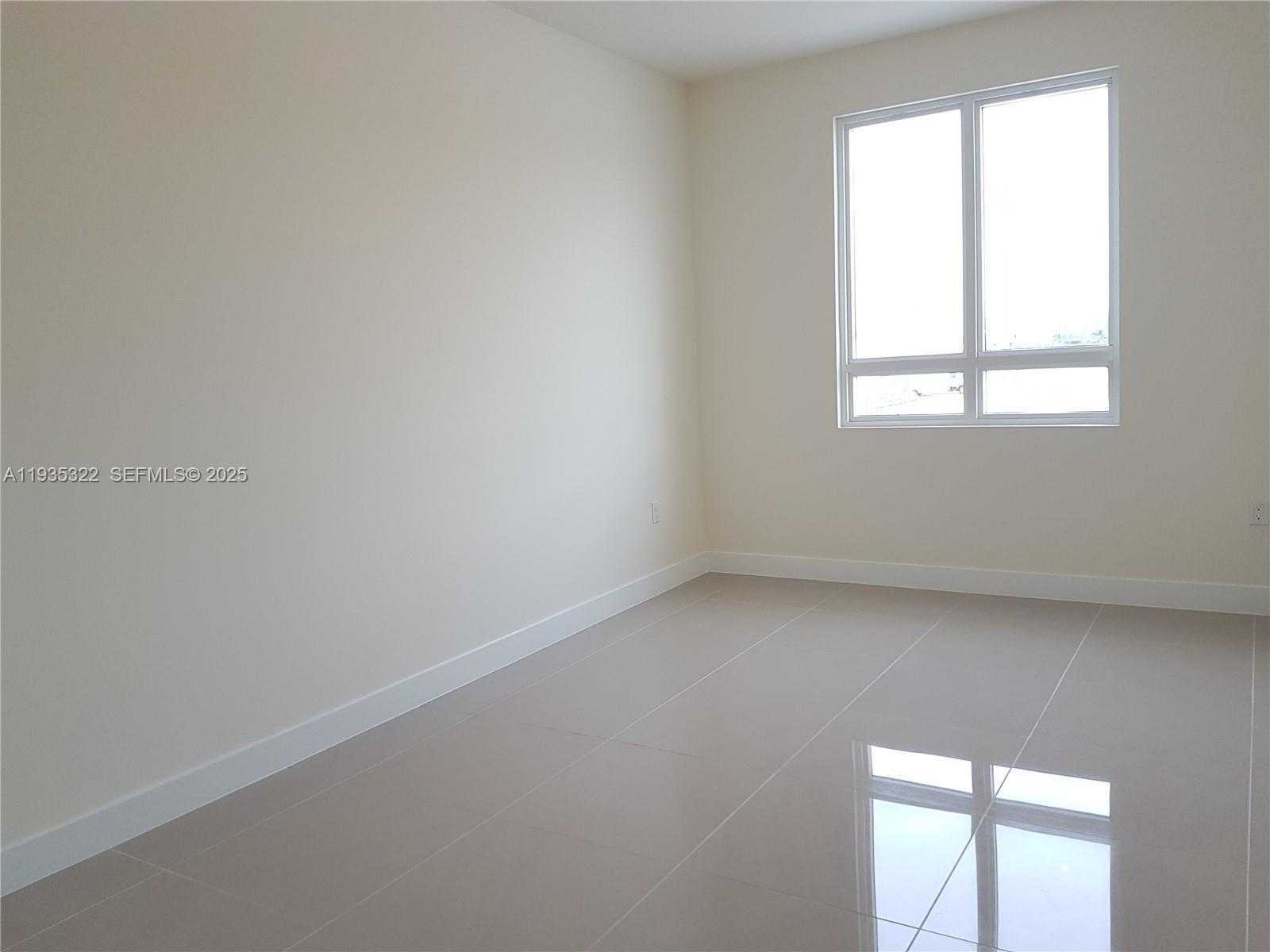 Small Image of 10245 NORTH WEST 63RD TER #209, Doral Number 7