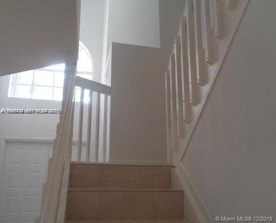 Small Image of 3013 WOODLANDS DR #3013, Margate Number 10