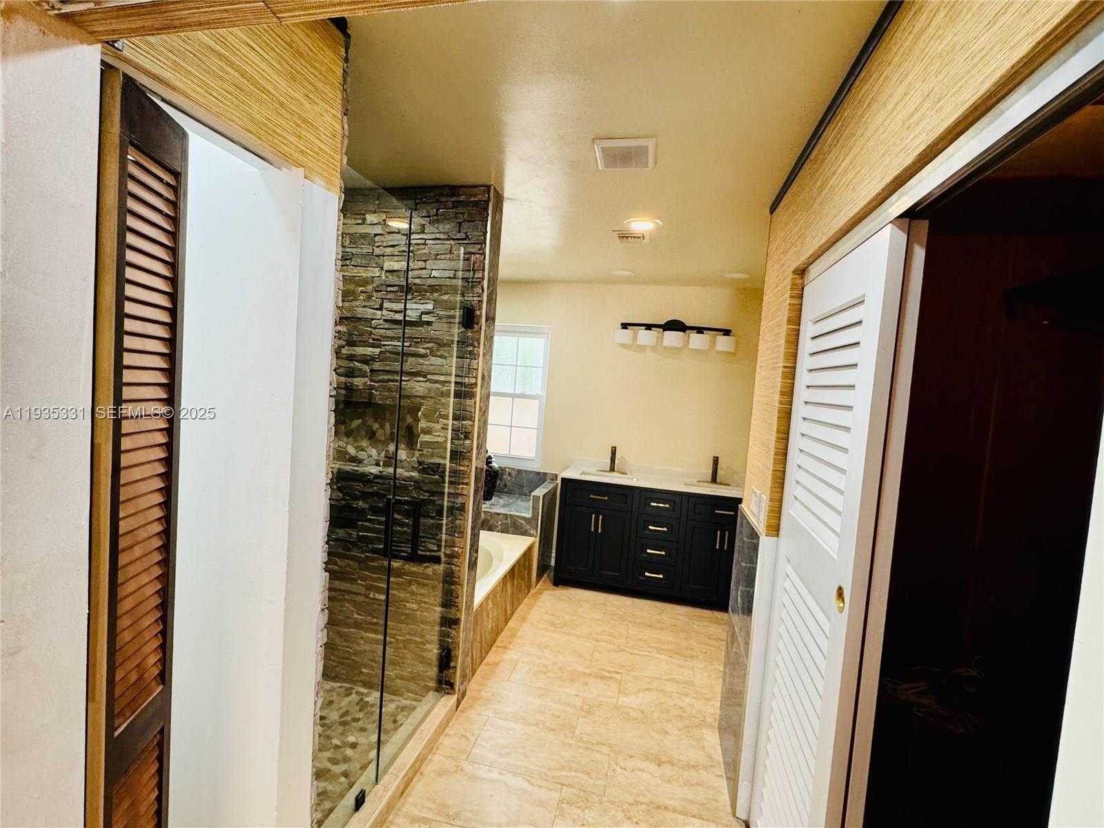 Small Image of 931 SOUTH WEST 150TH AVE, Sunrise Number 19