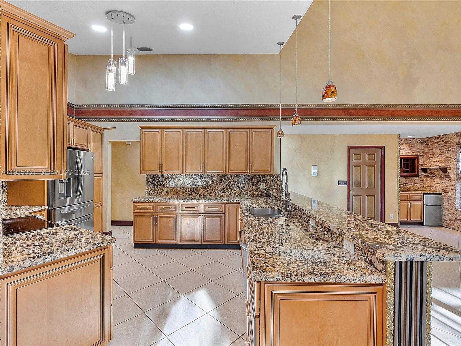 Small Image of 931 SOUTH WEST 150TH AVE, Sunrise Number 31