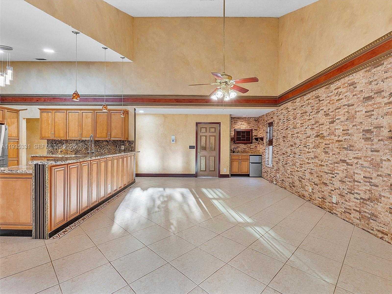 Small Image of 931 SOUTH WEST 150TH AVE, Sunrise Number 43