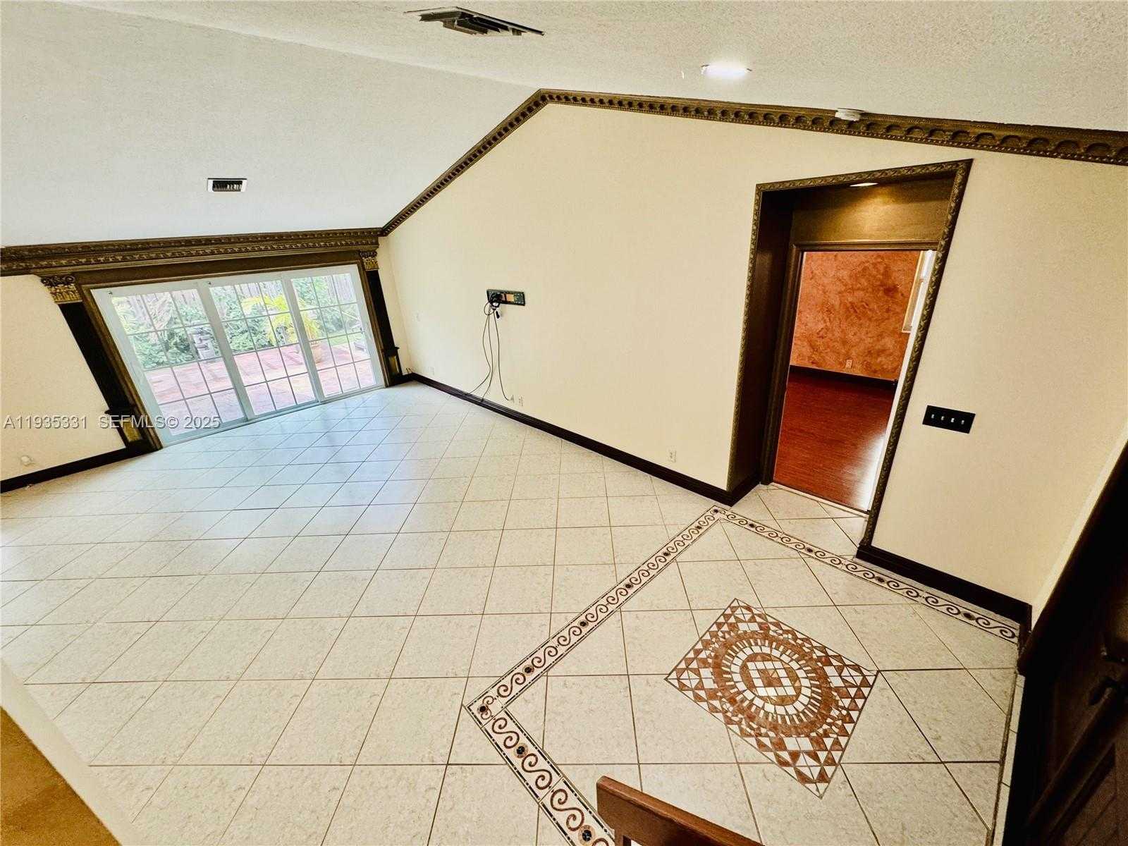 Small Image of 931 SOUTH WEST 150TH AVE, Sunrise Number 9