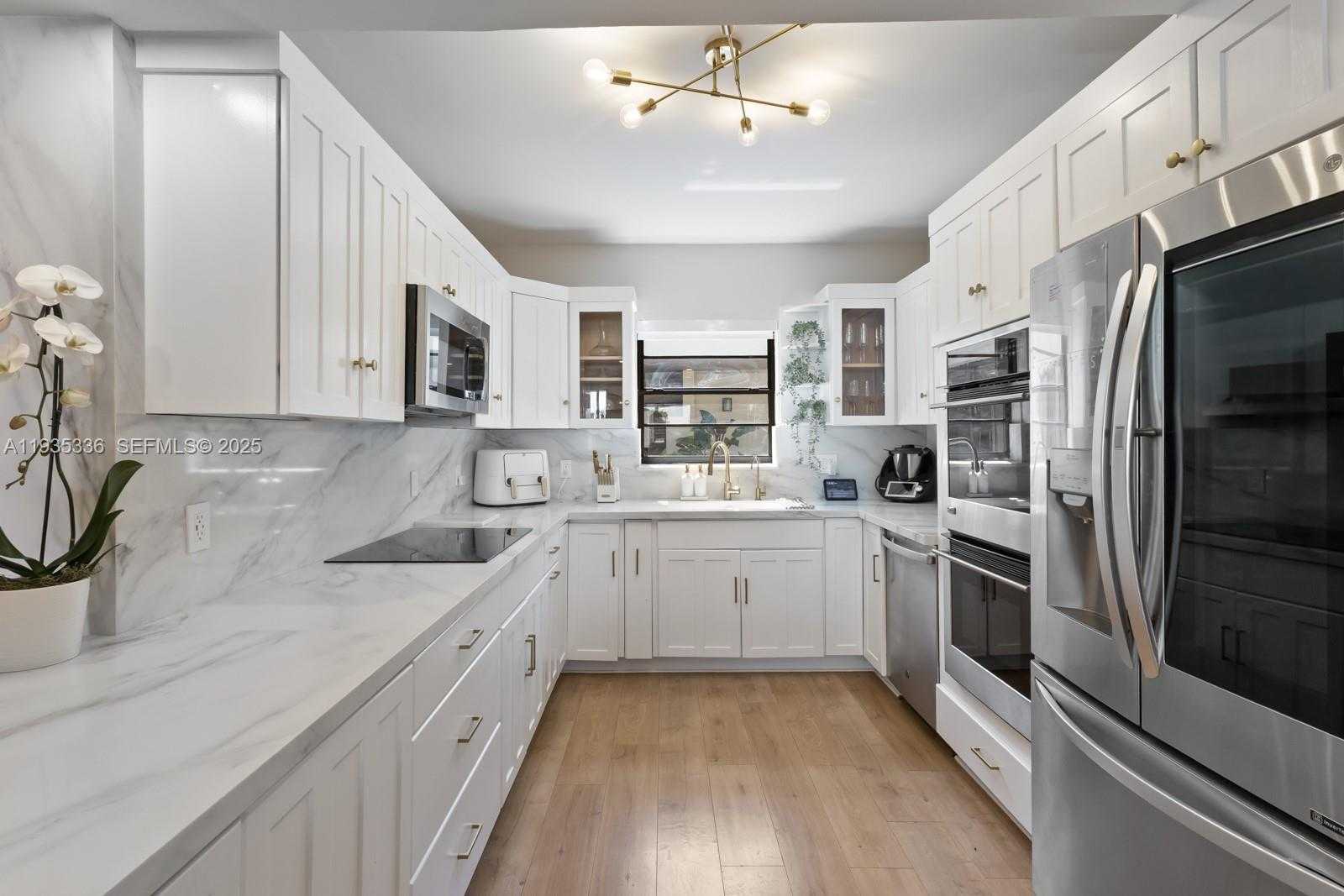 Small Image of 141 CRANDON BLVD #446, Key Biscayne Number 9